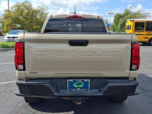 Certified 2024 Chevrolet Colorado Trail Boss w/ Advanced Trailering Package AWD/4WD image 5