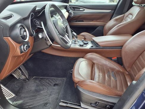 Used 2018 Alfa Romeo Stelvio Ti Sport image 13