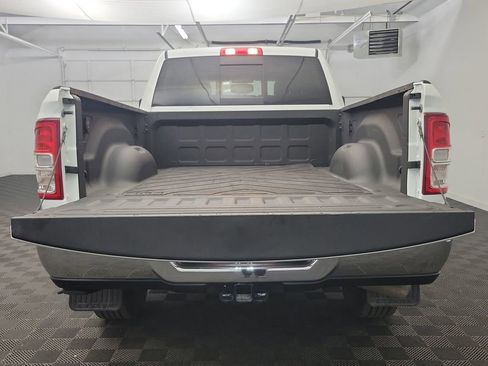 Used 2024 RAM 3500 Tradesman w/ Chrome Appearance Group image 17