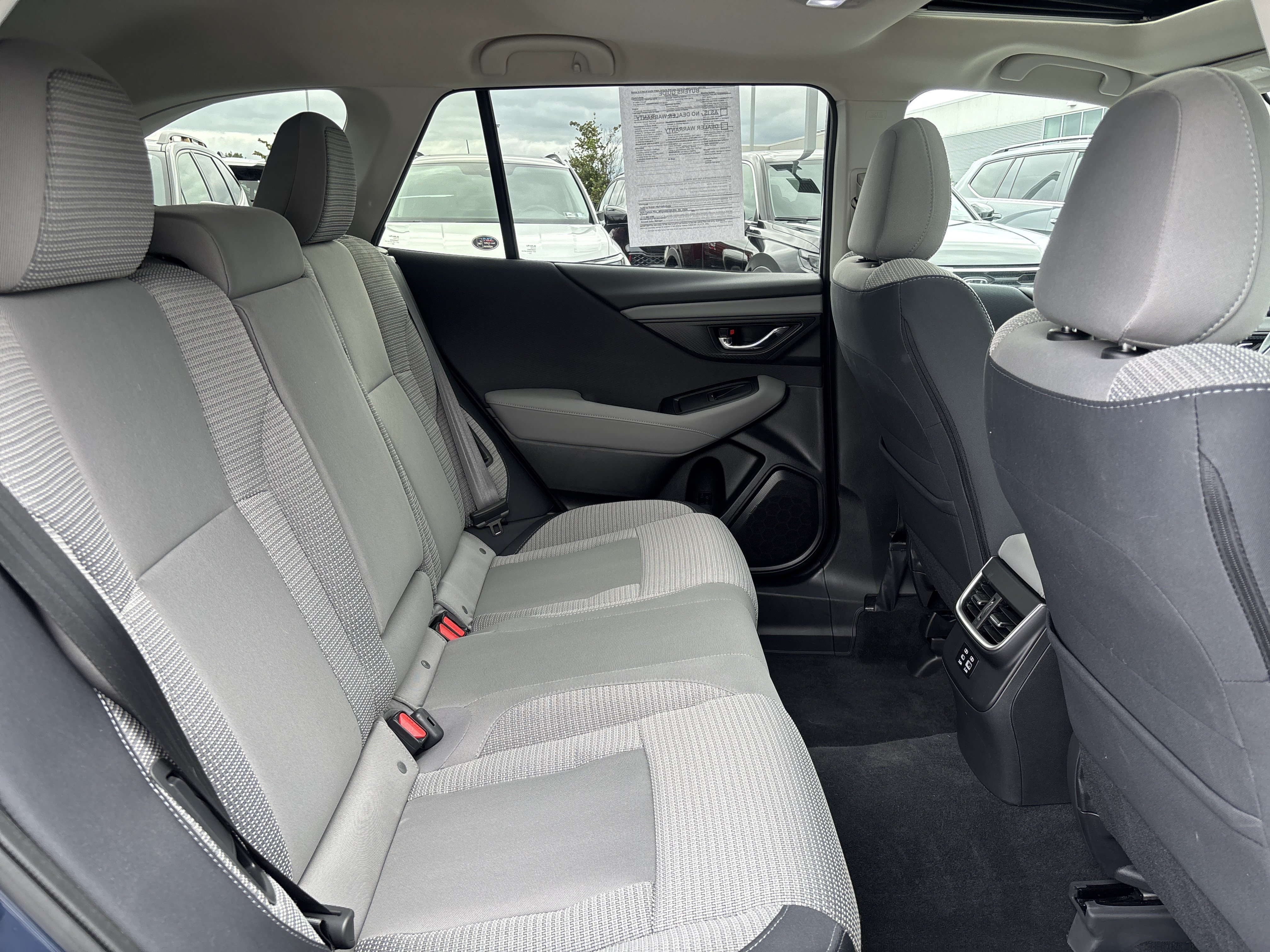 Used 2024 Subaru Outback Premium AWD/4WD image 23