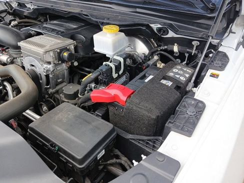 Used 2024 RAM 1500 Laramie AWD/4WD image 58