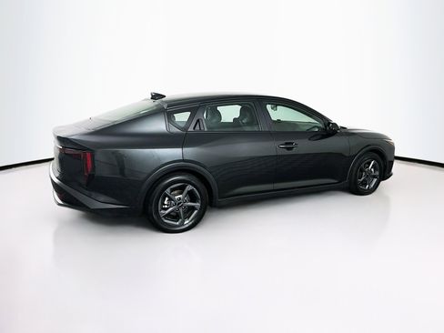 Used 2025 Kia K4 LXS image 10