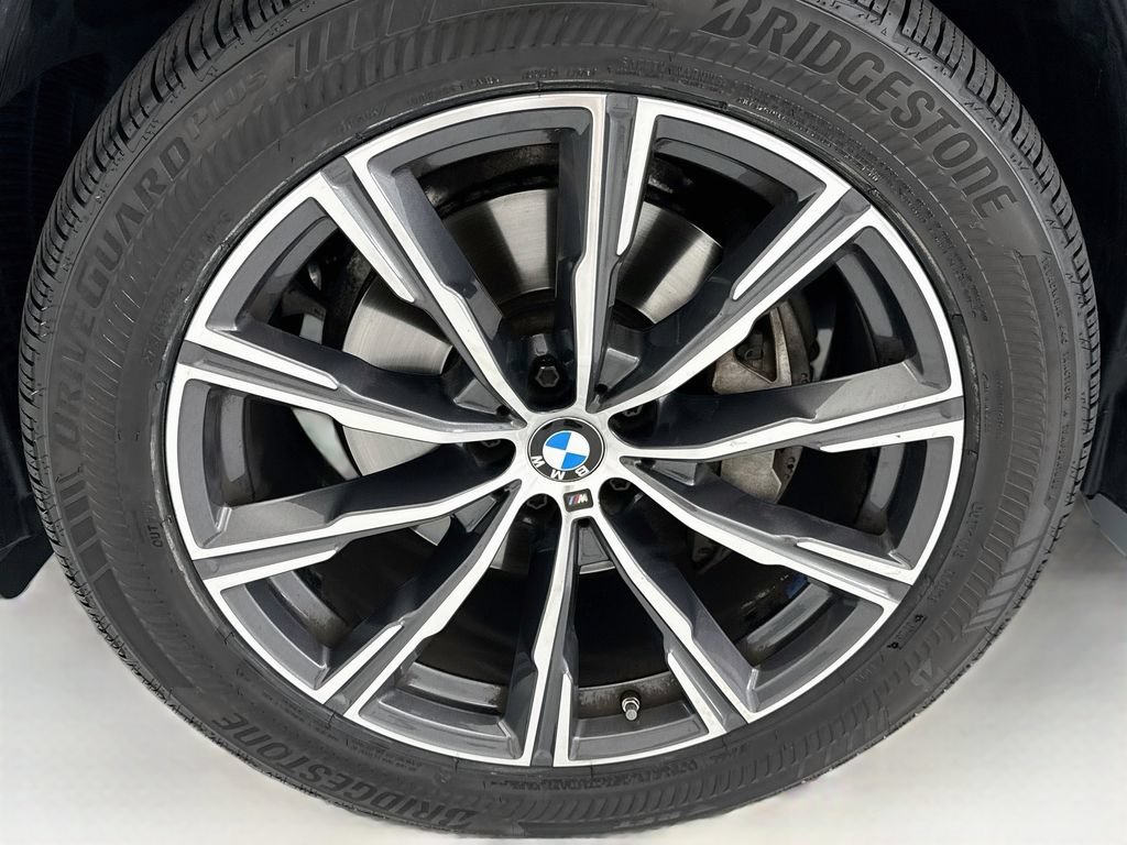 Used 2024 BMW X5 sDrive40i w/ M Sport Package RWD image 29