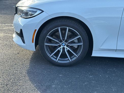 Used 2019 BMW 330i xDrive Sedan w/ Premium Package AWD/4WD image 28