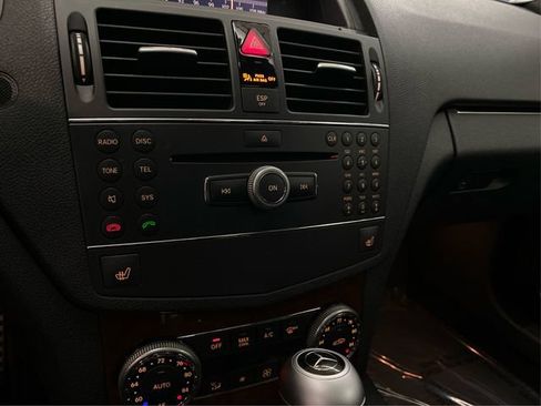 Used 2009 Mercedes-Benz C 300 4MATIC Sedan image 31