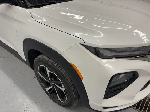 Used 2021 Chevrolet TrailBlazer RS w/ Technology Package FWD image 33