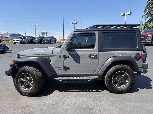 Used 2019 Jeep Wrangler Sport AWD/4WD image 10