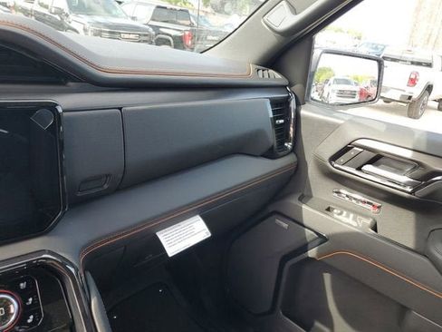 New 2026 GMC Sierra 1500 AT4 w/ AT4 Premium Package AWD/4WD image 27