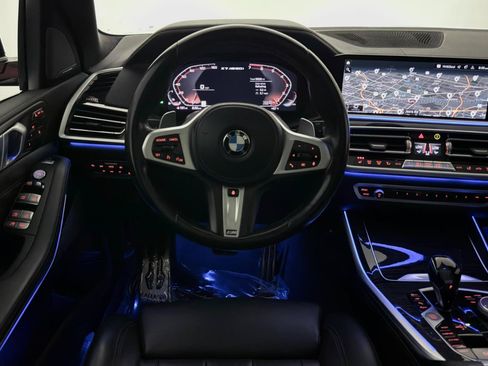 Used 2022 BMW X7 M50i w/ Cold Weather Package AWD/4WD image 32