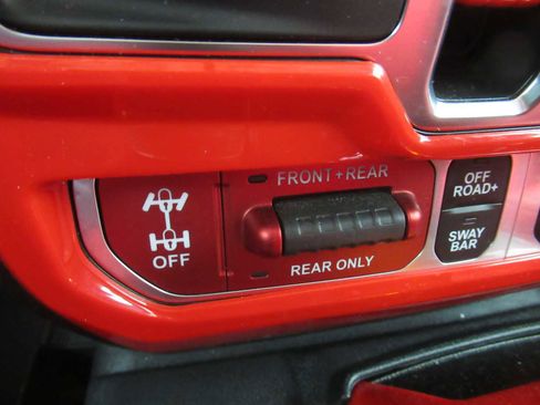 Used 2024 Jeep Wrangler Unlimited Rubicon image 35