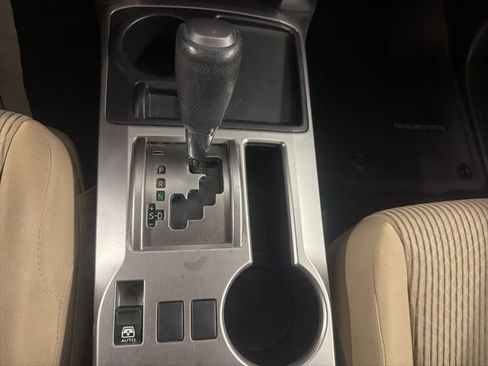 Used 2014 Toyota 4Runner SR5 image 35