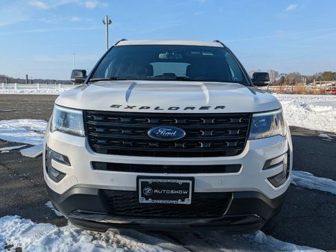 Used 2017 Ford Explorer Sport w/ Equipment Group 401A image 2