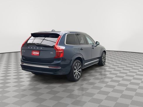 Used 2023 Volvo XC90 B6 Plus image 39