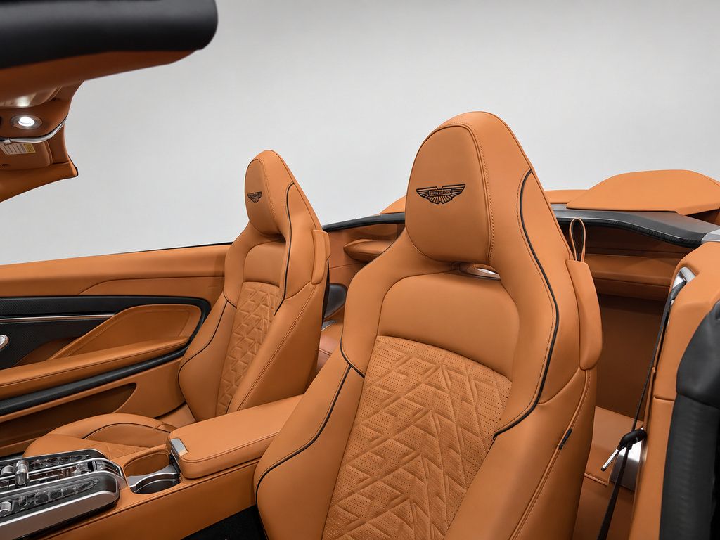 Used 2026 Aston Martin Vanquish Convertible RWD image 8