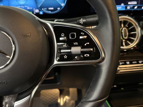 Certified 2023 Mercedes-Benz EQB 300 4MATIC image 27