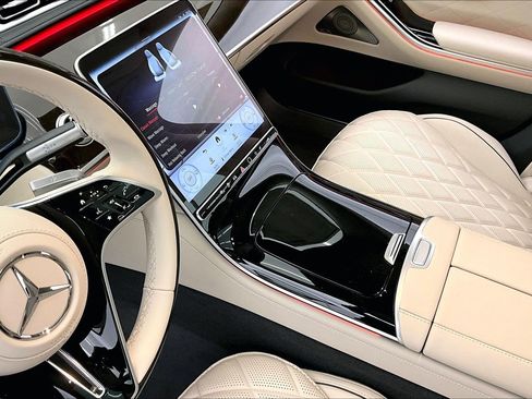 New 2026 Mercedes-Benz S 580e 4MATIC Sedan image 8