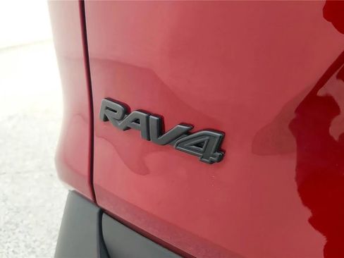 Used 2023 Toyota RAV4 XLE Premium AWD/4WD image 17