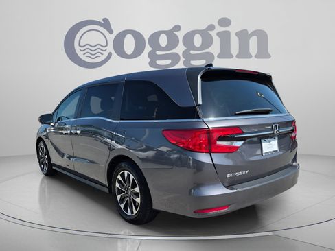 Certified 2024 Honda Odyssey EX-L image 4