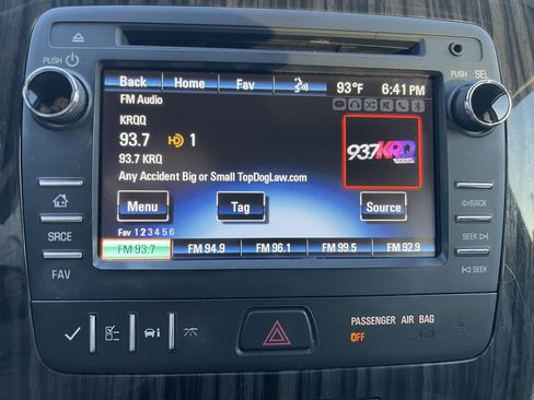 Used 2014 Chevrolet Traverse LT w/ All-Star Edition FWD image 22