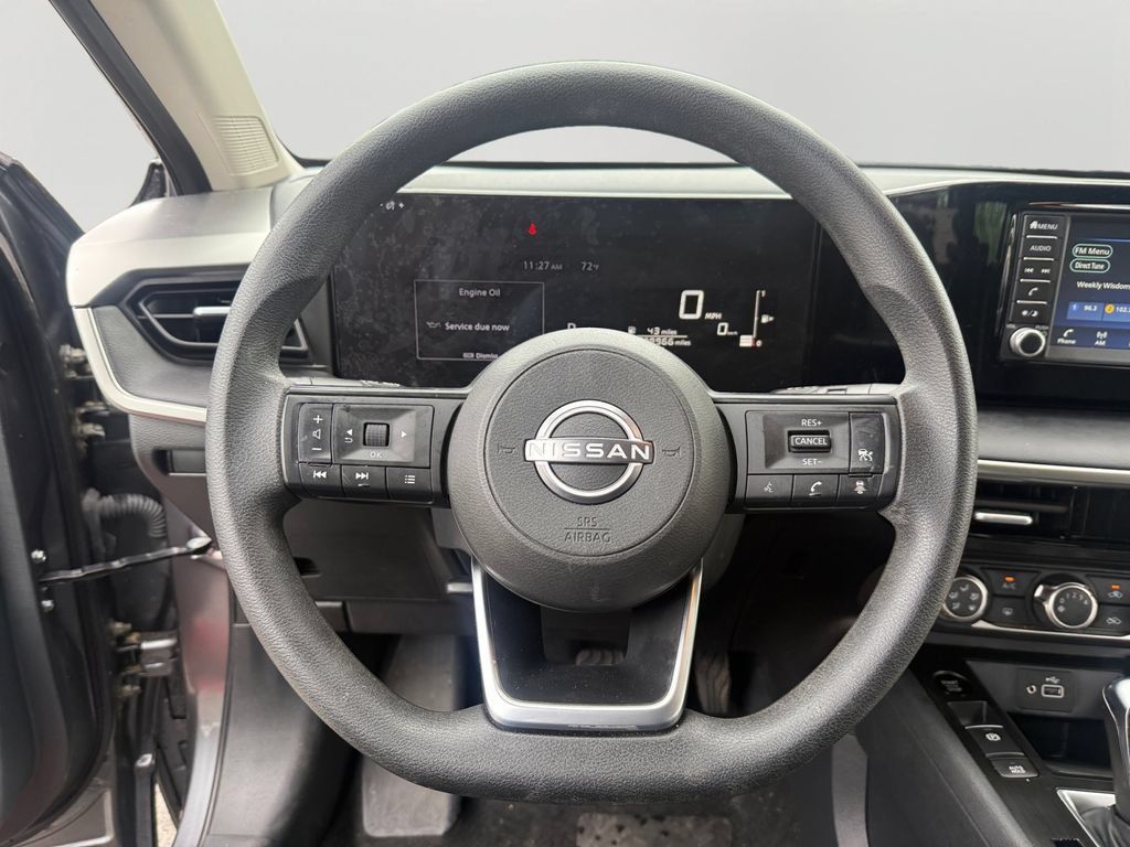 Used 2025 Nissan Kicks S AWD/4WD image 10
