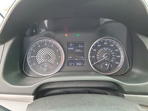 Used 2019 Hyundai Elantra SE image 23