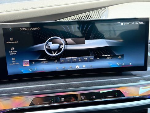 New 2026 BMW 760i xDrive image 35