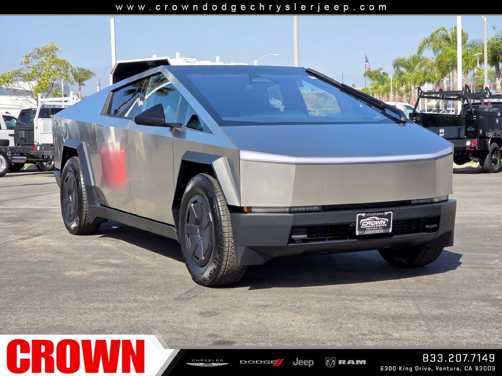 Used 2024 Tesla Cybertruck AWD Crew Cab image 1