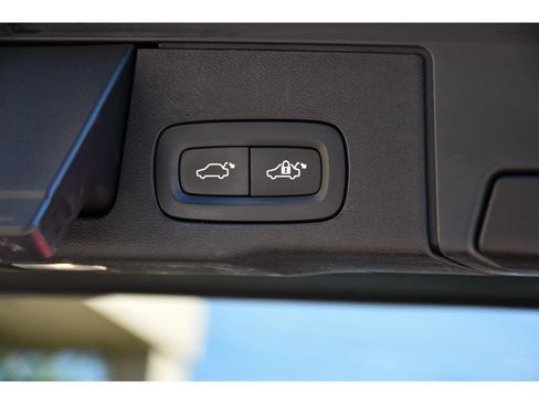 Used 2021 Volvo XC60 T6 Inscription AWD/4WD image 25