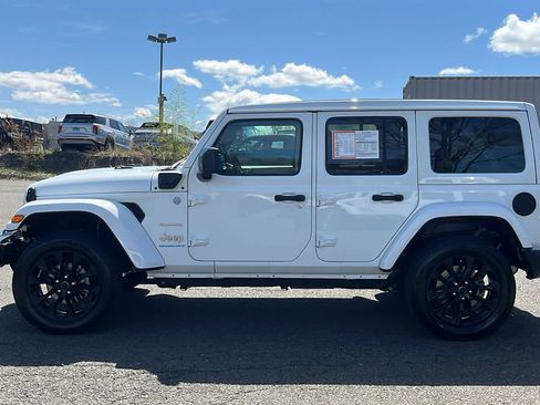 Used 2024 Jeep Wrangler Sahara w/ Safety Group AWD/4WD image 8