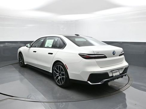 New 2026 BMW i7 eDrive50 w/ M Sport Package image 5