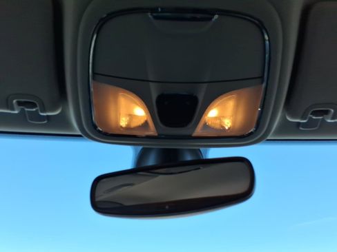 Used 2019 Jeep Cherokee Limited w/ Trailer Tow Group image 18