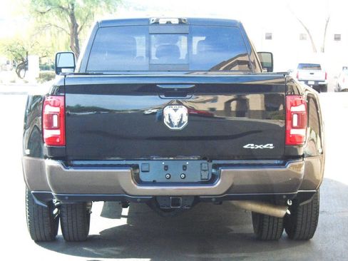 Used 2024 RAM 3500 Limited w/ Safety Group image 8