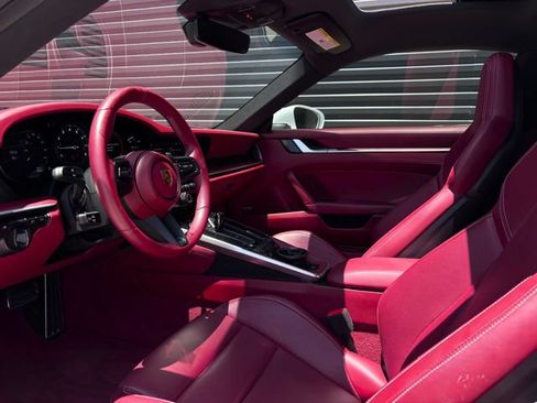 Certified 2021 Porsche 911 Carrera RWD image 4