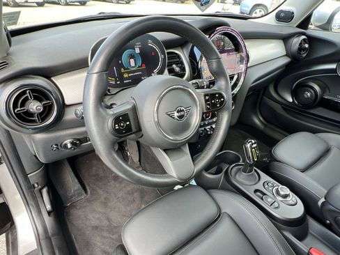 Certified 2024 MINI Cooper SE image 24