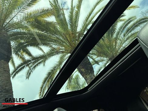 Used 2018 INFINITI QX30 Sport w/ Leather Package image 22