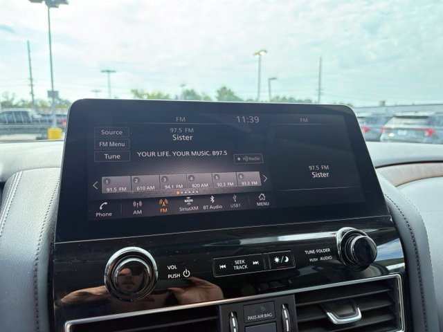 Used 2023 Nissan Armada SL w/ Cargo Package AWD/4WD image 17