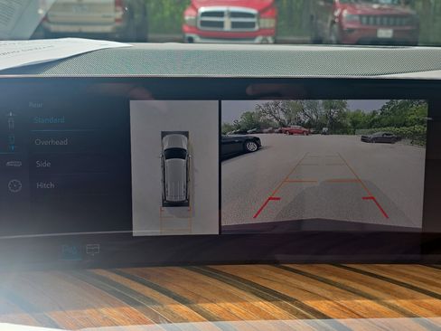 Used 2025 Cadillac Escalade Sport Platinum w/ LPO, Floor Liner Package AWD/4WD image 12