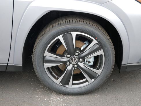 New 2026 Lexus UX 300h AWD image 8