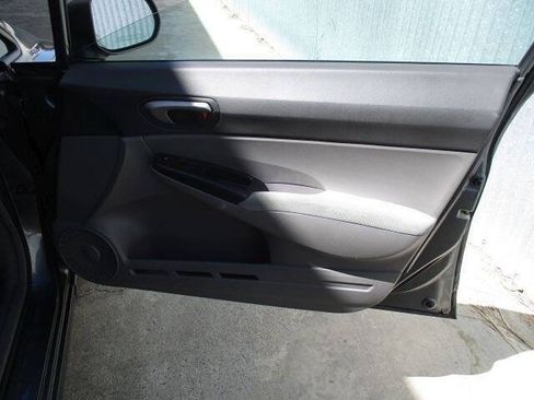 Used 2010 Honda Civic LX image 16