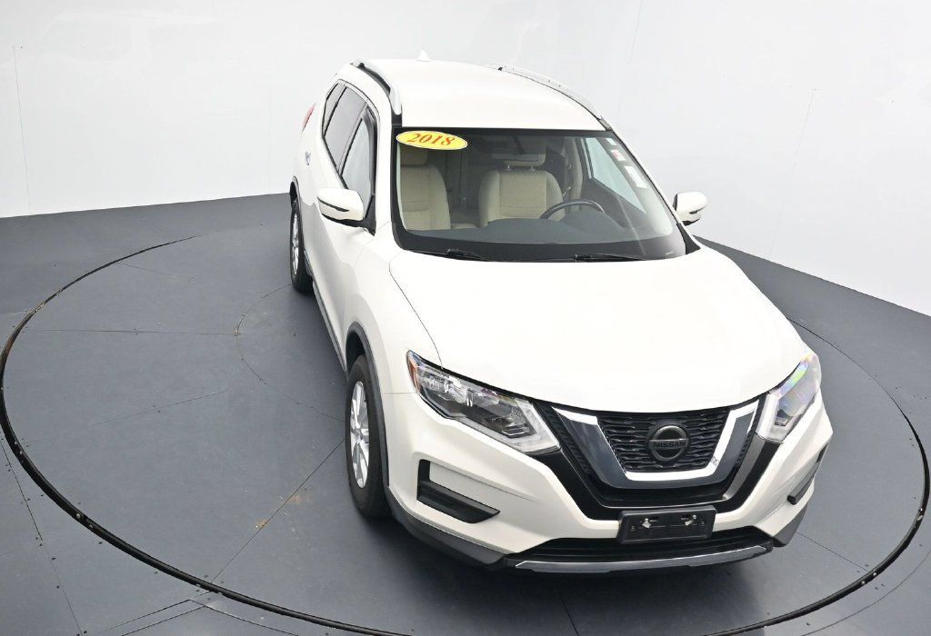Used 2018 Nissan Rogue SV AWD/4WD image 24