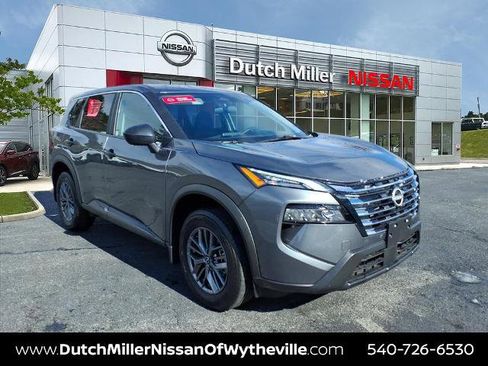 Certified 2025 Nissan Rogue S image 1