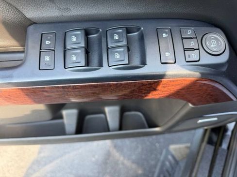 Used 2018 GMC Sierra 1500 SLT AWD/4WD image 18