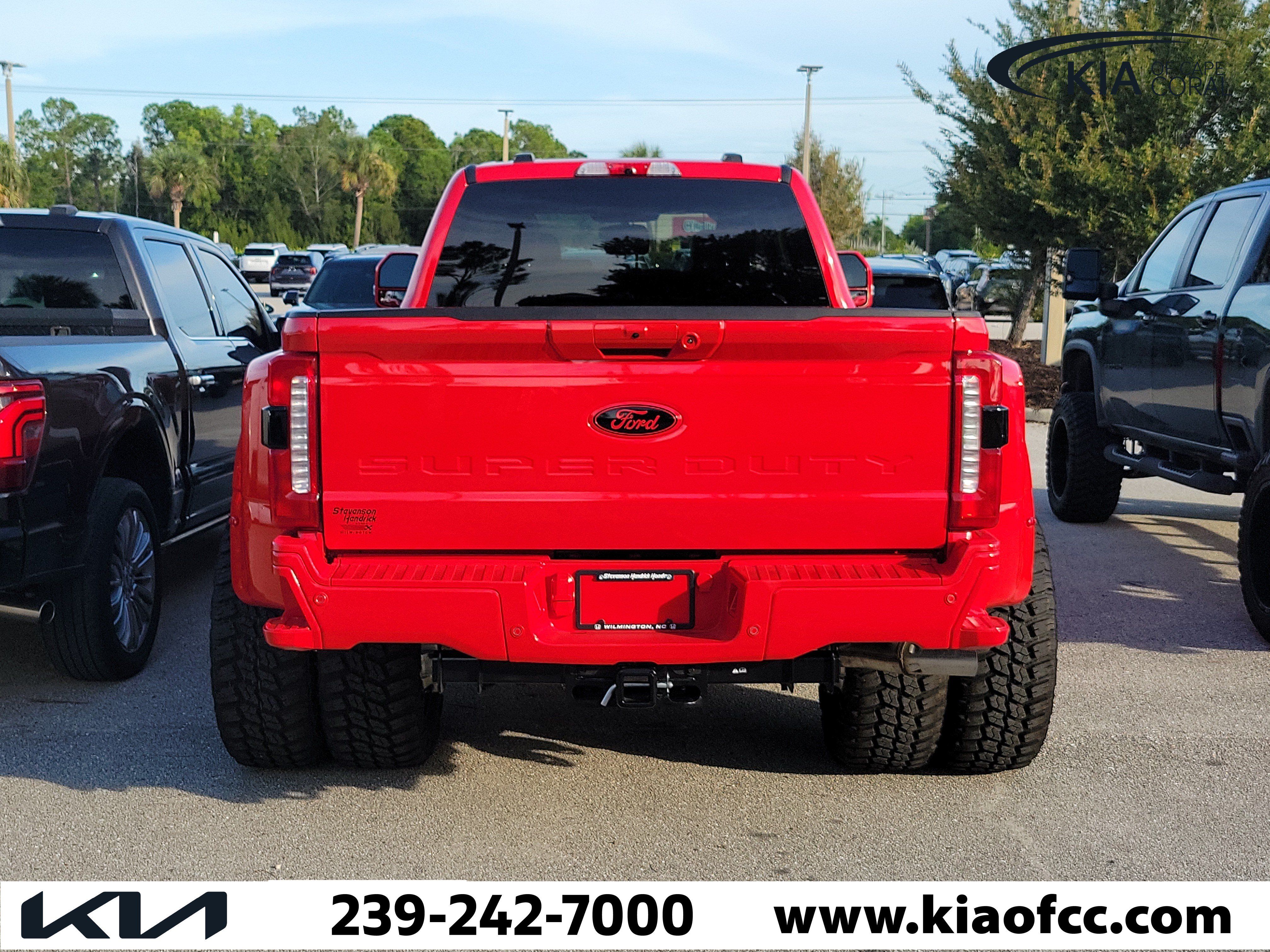 Used 2026 Ford F450 Lariat AWD/4WD image 5