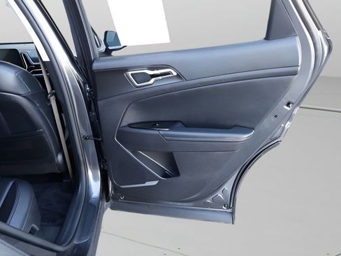 Used 2023 Kia Sportage EX image 21