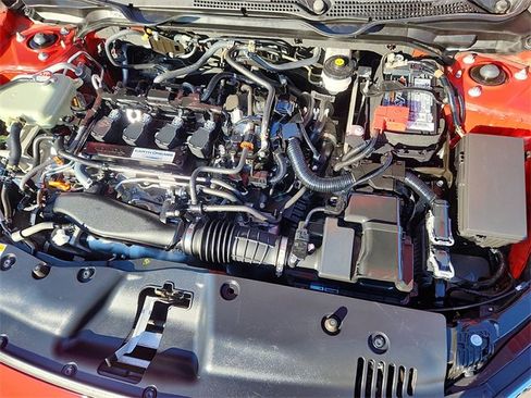 Used 2018 Honda Civic Touring image 31