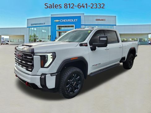 Used 2024 GMC Sierra 2500 AT4 w/ AT4 Premium Plus Package AWD/4WD image 3