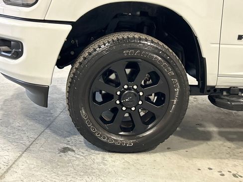Used 2024 RAM 2500 Big Horn w/ Night Edition AWD/4WD image 11
