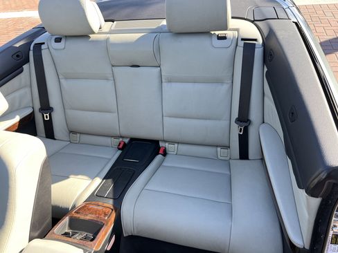 Used 2009 BMW 328i Convertible image 30
