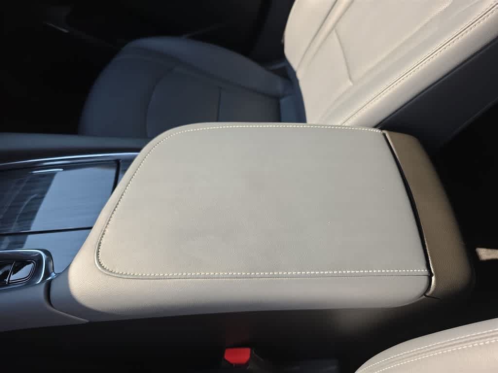 Used 2023 Buick Enclave Premium w/ Experience Buick Package FWD image 26