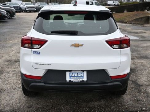 Used 2023 Chevrolet TrailBlazer LS image 4
